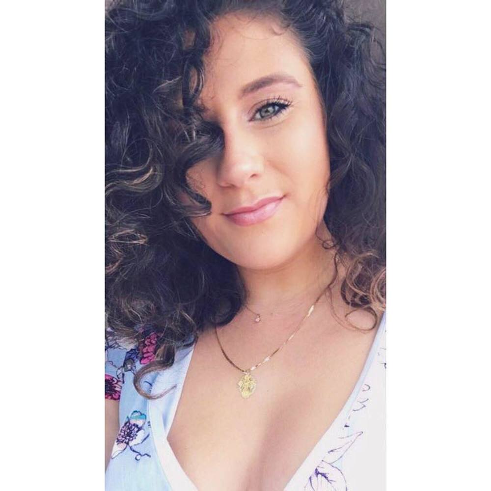 Meet your Posher, Olivia